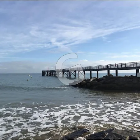 Pavillon Pour 4 A 150m De La Et 500m Du Centre De La Tranche-sur-mer, Avec Terrasse Et Garage - Fr-1-357-48 Apartment *