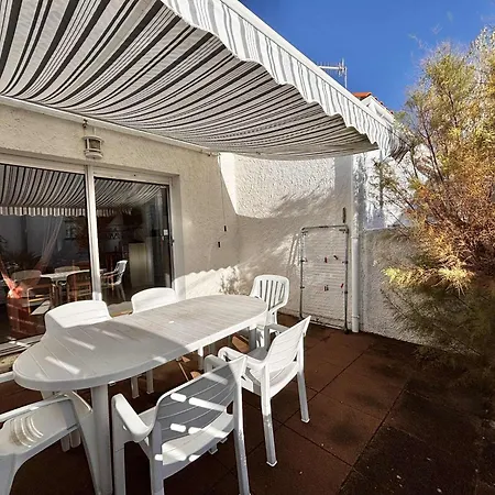 Pavillon Pour 4 A 150m De La Et 500m Du Centre De La Tranche-sur-mer, Avec Terrasse Et Garage - Fr-1-194-375 *