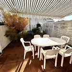 Pavillon Pour 4 A 150m De La Et 500m Du Centre De La Tranche-sur-mer, Avec Terrasse Et Garage - Fr-1-194-375