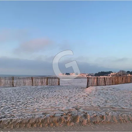Appartement La Tranche-sur-mer, 3 Pièces, 4 Personnes - Fr-1-357-48 *